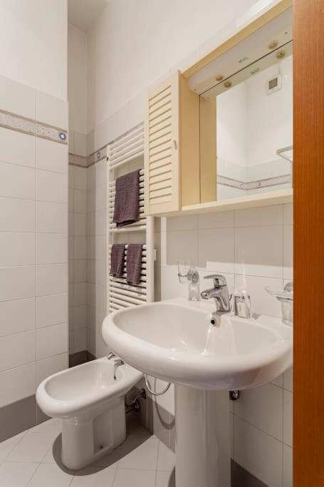 Luxury Loft On The Duomo Wifi & Netflix Apartment Милано Екстериор снимка
